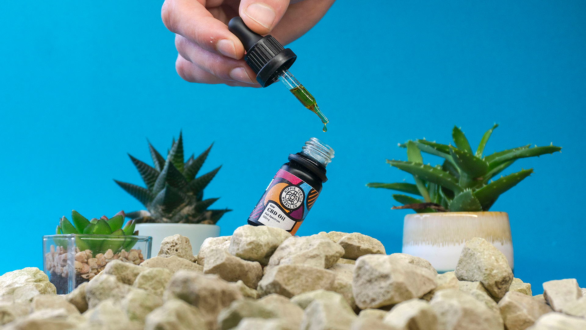 high quality CBD oil, Raw CBD oil, pharmacy grade CBD oil